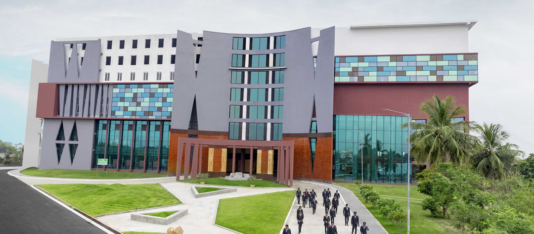 Dhanalakshmi Srinivasan University (Trichy) Campus