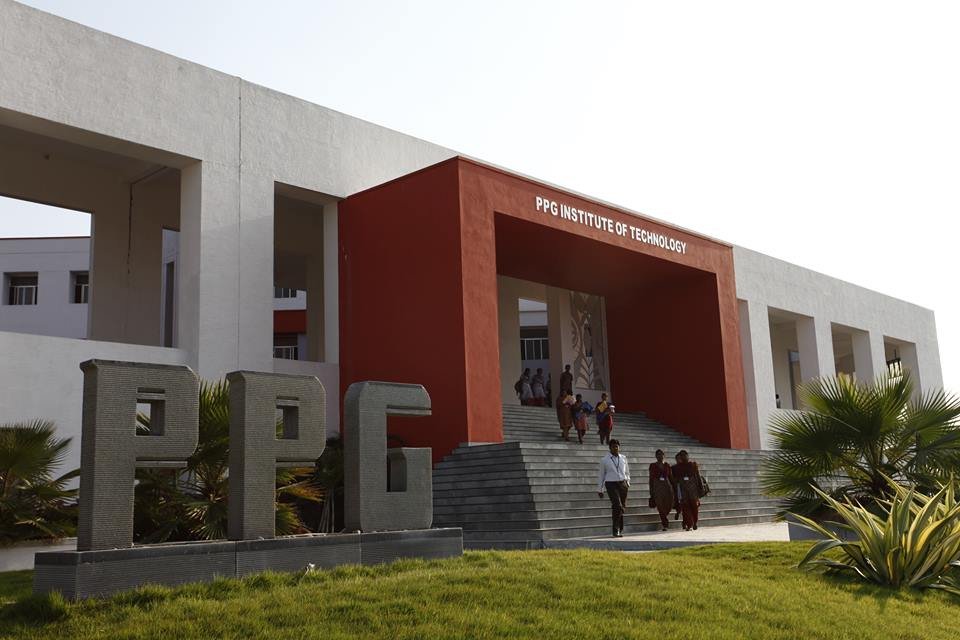 KIT - Kalaignarkarunanidhi Institute of Technology Campus